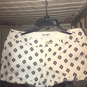 Old Navy White Patterned Shorts